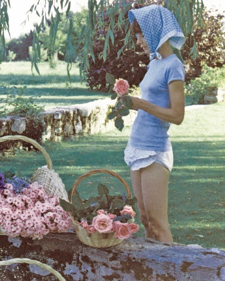Blossoms & Bonnets: The Romance of Springtime Dressing
